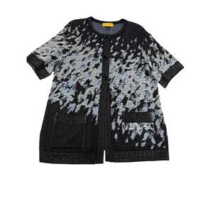 VTG St John womens heavy knit short sleeve cardigan. Size L. quiet luxury preppy